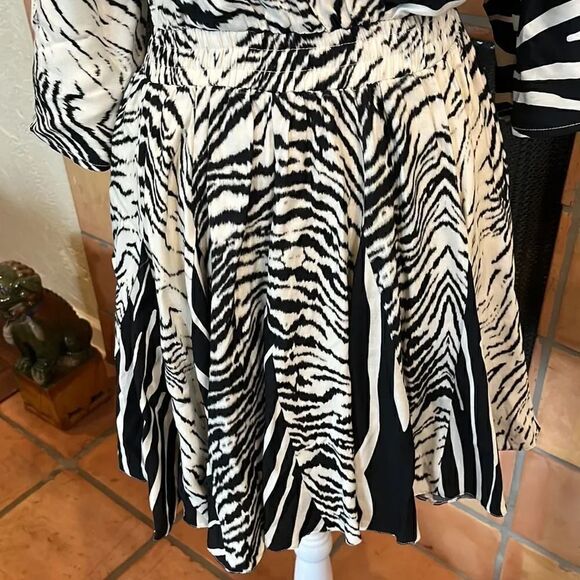 Nocturne Zebra Print Mini Dress, S/6-36 EU! - Picture 3 of 11